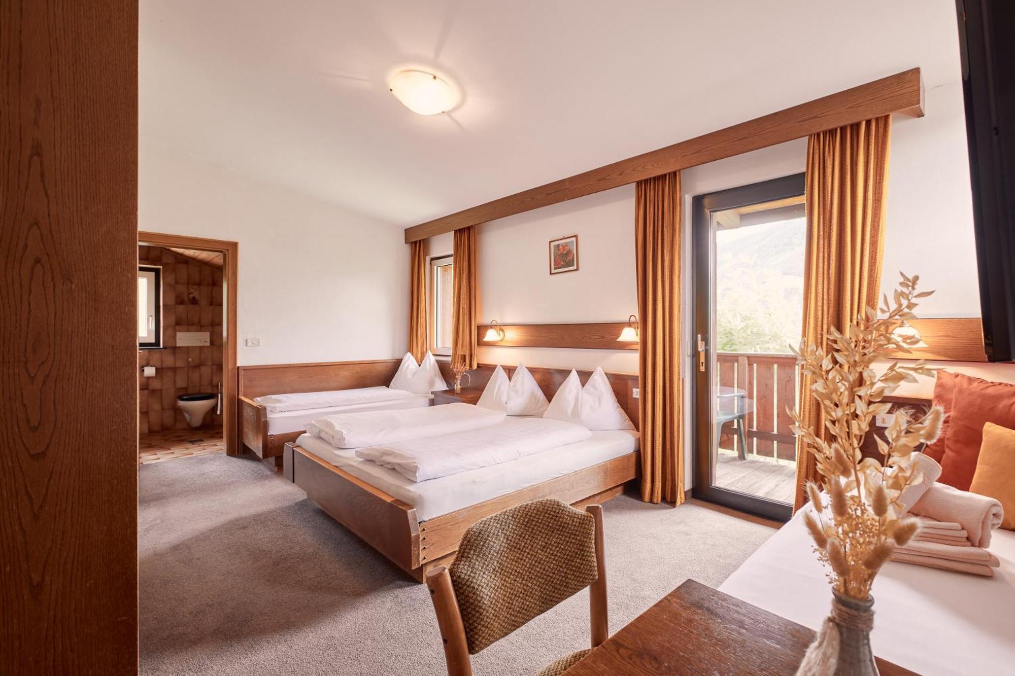 Ferienpension Zummuellerhof Natz-Schabs ภายนอก รูปภาพ